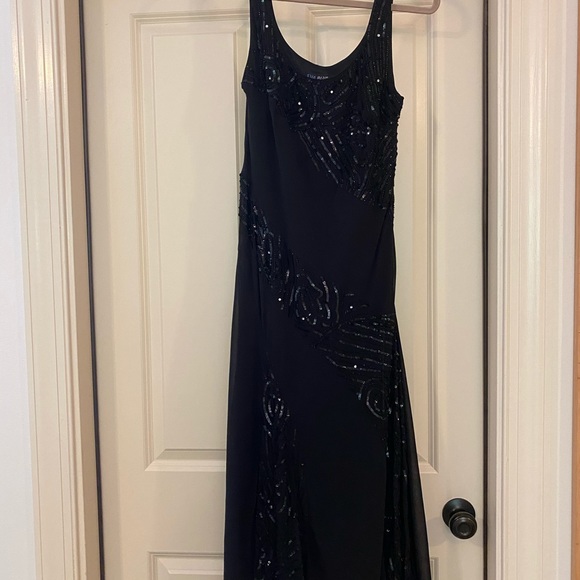Eva Blue Dresses & Skirts - Black cocktail sequined dress